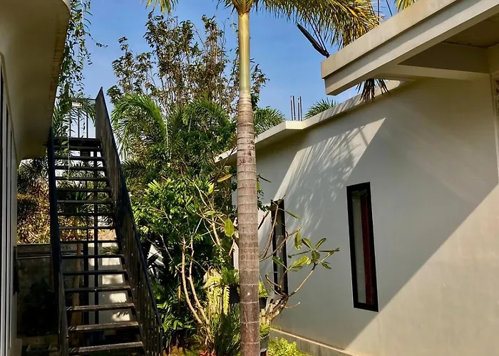 Сasa de vacaciones Private Bungalow, Large Salt Water Pool & Jacuzzi, Super Fast Wifi 100mbps