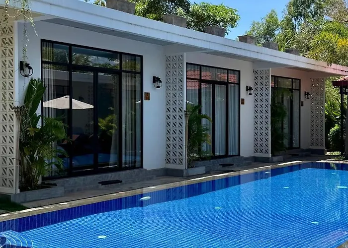 Private Bungalow, Large Salt Water Pool & Jacuzzi, Super Fast Wifi 100mbps Сasa de vacaciones