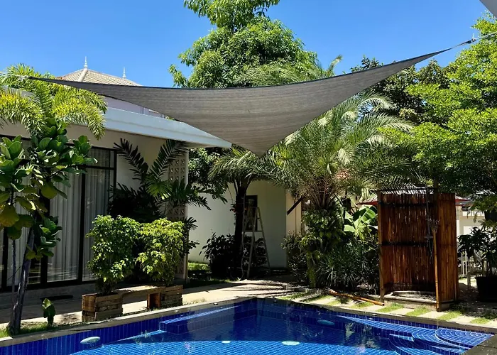 Private Bungalow, Large Salt Water Pool & Jacuzzi, Super Fast Wifi 100mbps Сasa de vacaciones *